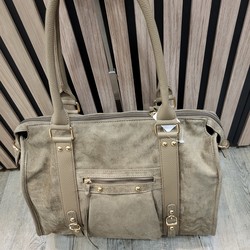taupe col3